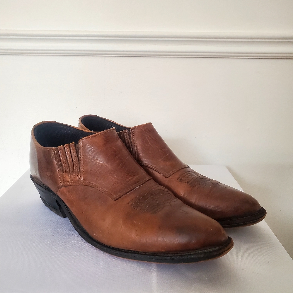 Vintage 90s Western Ankle Bootie Brogue Leatherwork Pointed Toe brown
